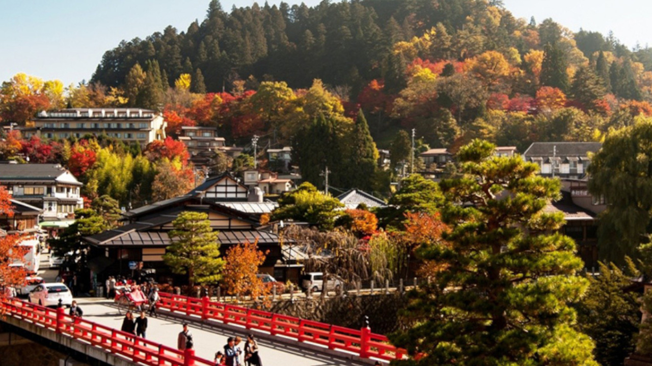 Takayama large view